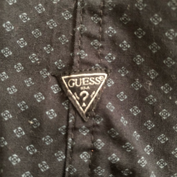 Guess button down shirt - Picture 4 of 4